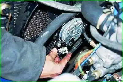 Extracción de electroventilador con motor ZMZ-406