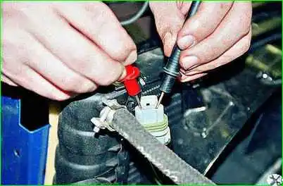 Comprobación del circuito de encendido del ventilador eléctrico