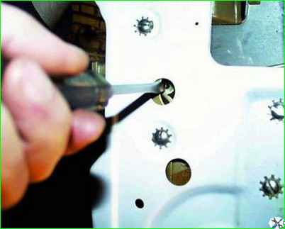 Replacing door handles and locks