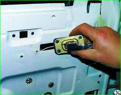 Replacing door handles and locks