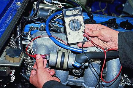 Checking the idle speed regulator ZMZ-406