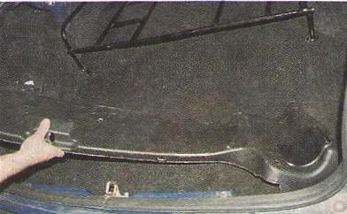  Extracción e instalación del parachoques trasero de un automóvil GAZ-3110 style=