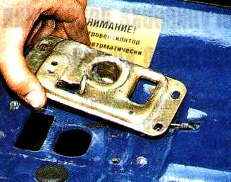 Як замінити та розібрати капот ГАЗ-3110 