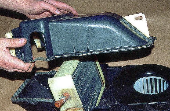 Retirar el radiador del calentador del automóvil GAZ-3110