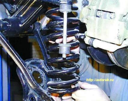 GAZ-3110 suspension spring replacement