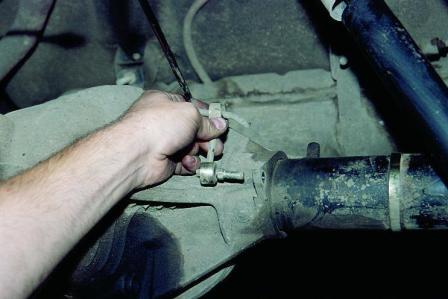 Bremsdruckregler GAZ-3110 aus- und einbauen