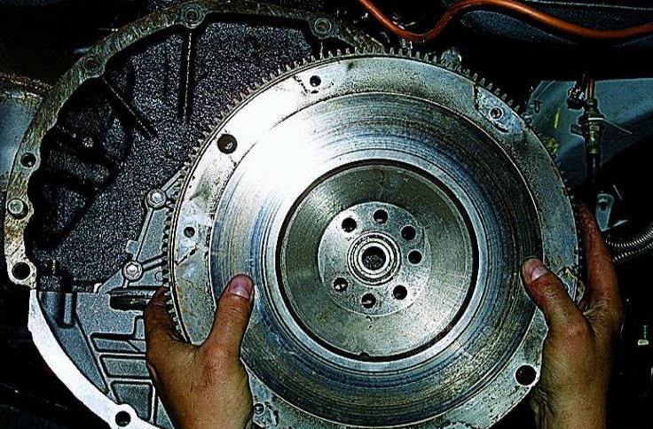 Removal. Troubleshooting and installation of the ZMZ 406 flywheel