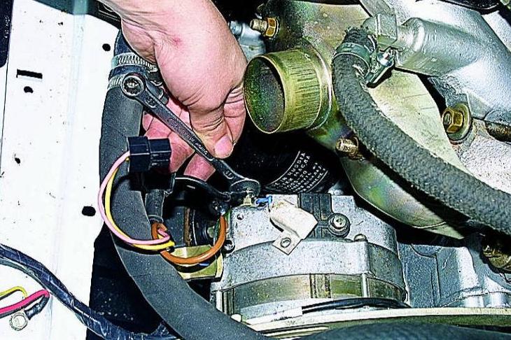 Repair of generator 1601.3701 of Gazelle car