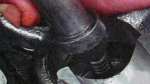 Replacing valve stem seals ZMZ-406 style=