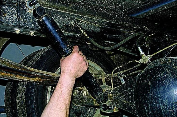 Replacement of Gazelle suspension shock absorbers