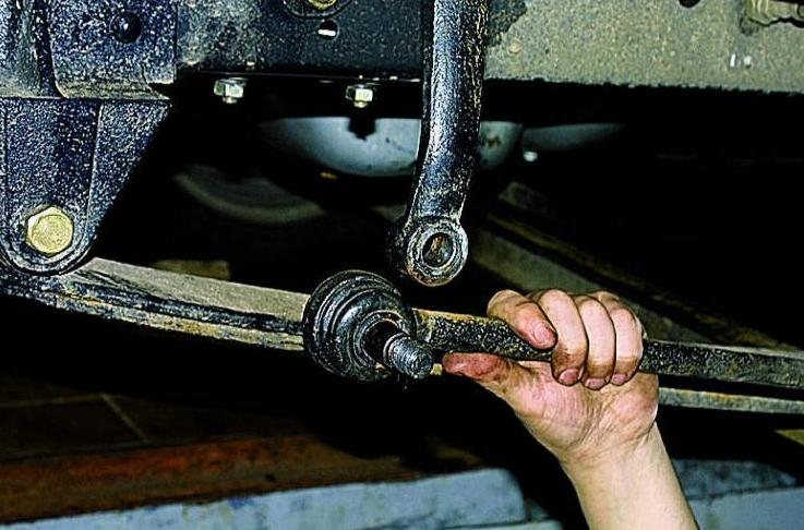 Replacement of steering rods and their Gazelle car hinges