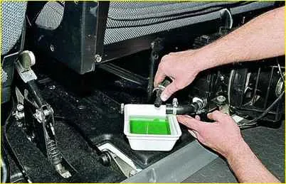Replacing the Gazelle car engine coolant