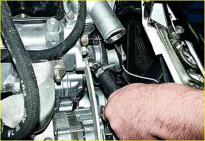 Replacing the Gazelle car engine coolant