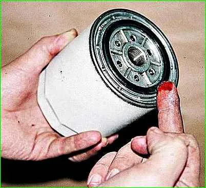 Replacing the oil and oil filter of the GAZ-2705 engine with the ZMZ-406 engine