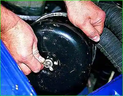 Reemplazo del filtro elemento filtrante de aire del motor ZMZ-406 Reemplazo del elemento filtrante de aire del motor ZMZ-406