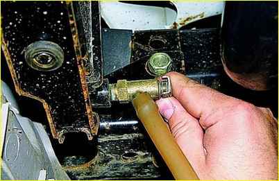 Replacing the Gazelle car engine coolant