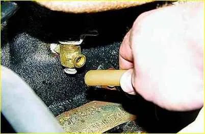Replacing the Gazelle car engine coolant