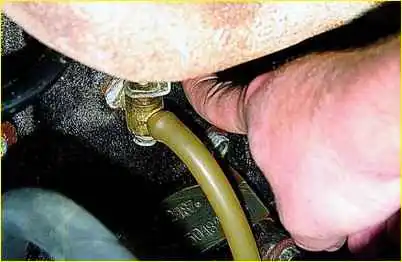 Replacing the Gazelle car engine coolant