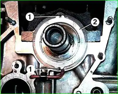 Installieren der Kurbelwellenwelle Kurbelwelle einbauen