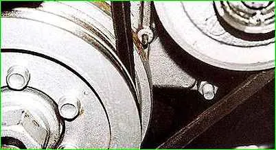 Einstellen des Zündzeitpunkts der ZMZ-402- und UMZ-4215-Motoren