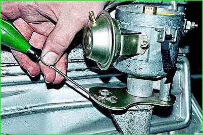 Einstellen des Zündzeitpunkts der ZMZ-402- und UMZ-4215-Motoren