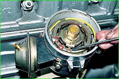 Einstellen des Zündzeitpunkts der ZMZ-402- und UMZ-4215-Motoren