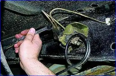 Replacing the regulator