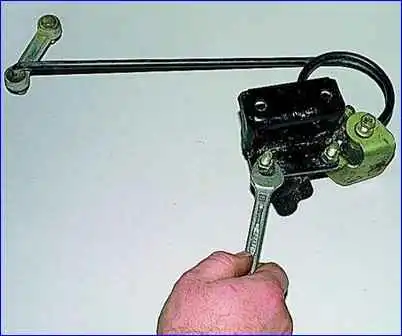 Replacing the regulator