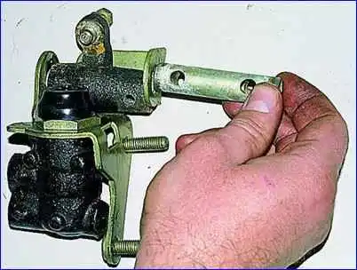 Replacing the regulator