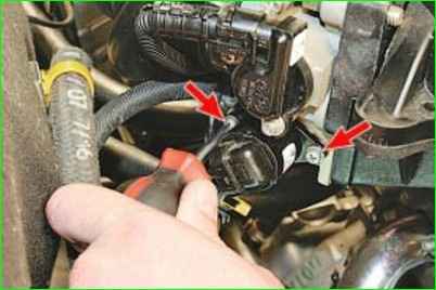How to replace the idle air control Lada Granta 