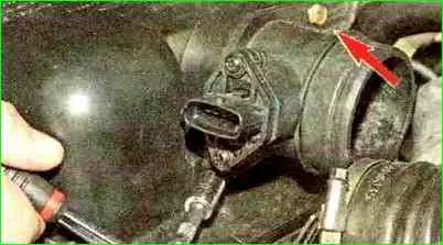 Luftmassenmesser ausbauen