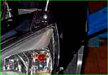 Replacing the headlight block