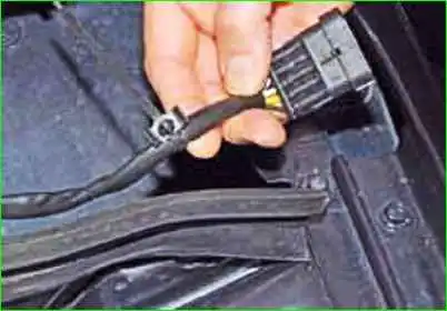 Anleitung Scheibenwischer und -wascher reparieren So reparieren Sie einen Scheibenwischer und -wascher