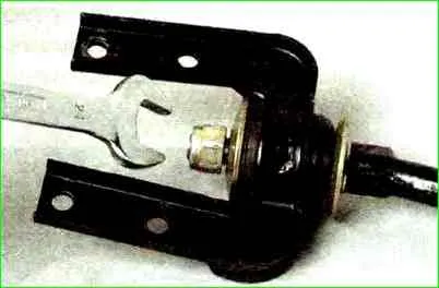 Replacing car suspension extensions