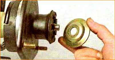 Replacement of the front strut of the Lada Granta car