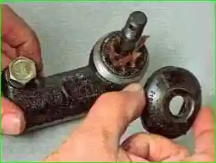 Замена наконечников рулевых тяг