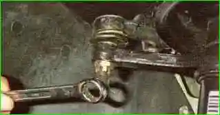 Замена наконечников рулевых тяг