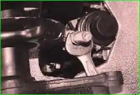 Замена наконечников рулевых тяг