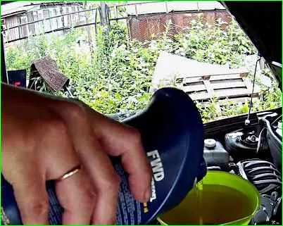 How to change the oil in the gearbox of a Lada Granta