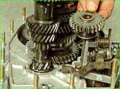 Disassembly and assembly of the Lada Granta gearbox