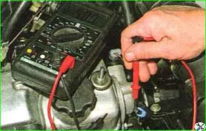 So überprüfen Sie den Kühlmittelsensor Lada Kalina