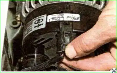 Снятие и разборка генератора Снятие и разборка генератора