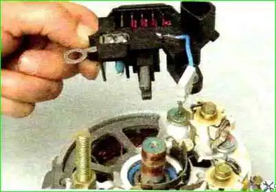 Снятие и разборка генератора Снятие и разборка генератора