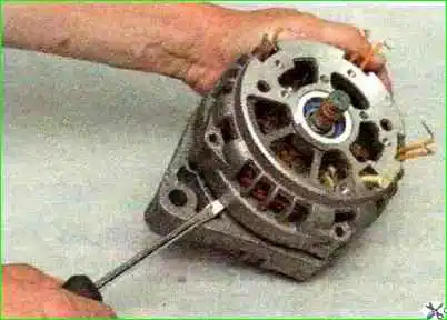 Снятие и разборка генератора Снятие и разборка генератора