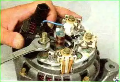 Снятие и разборка генератора Снятие и разборка генератора