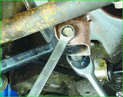 Repair of car front suspension arm