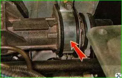 How to replace the steering gear cover