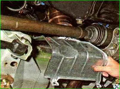 Removing and installing the steering mechanism