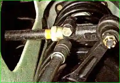 Replacing the tip steering rod Replacing the steering rod end