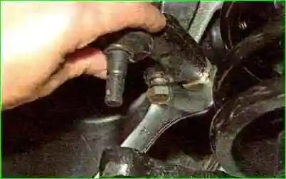 Replacing the tip steering rod Replacing the steering rod end